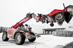 manitou-snow-240